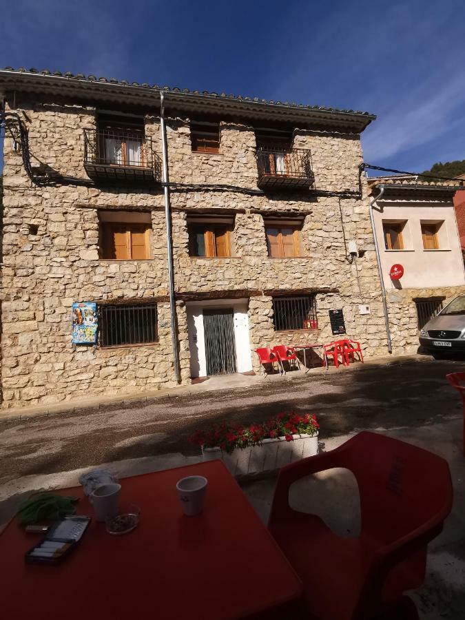 Casa Rural Y Albergue Tormon Exterior foto